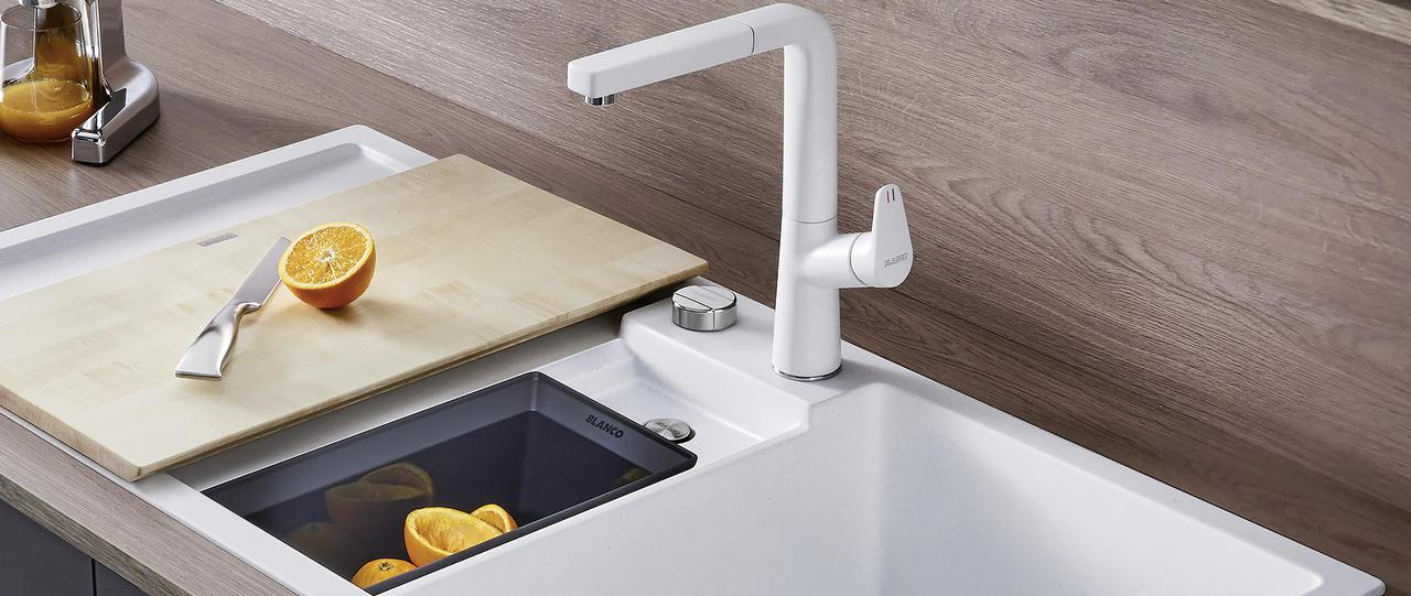 Blanco Collectis Silgranit sink with a central waste sorting compartment and wooden board
