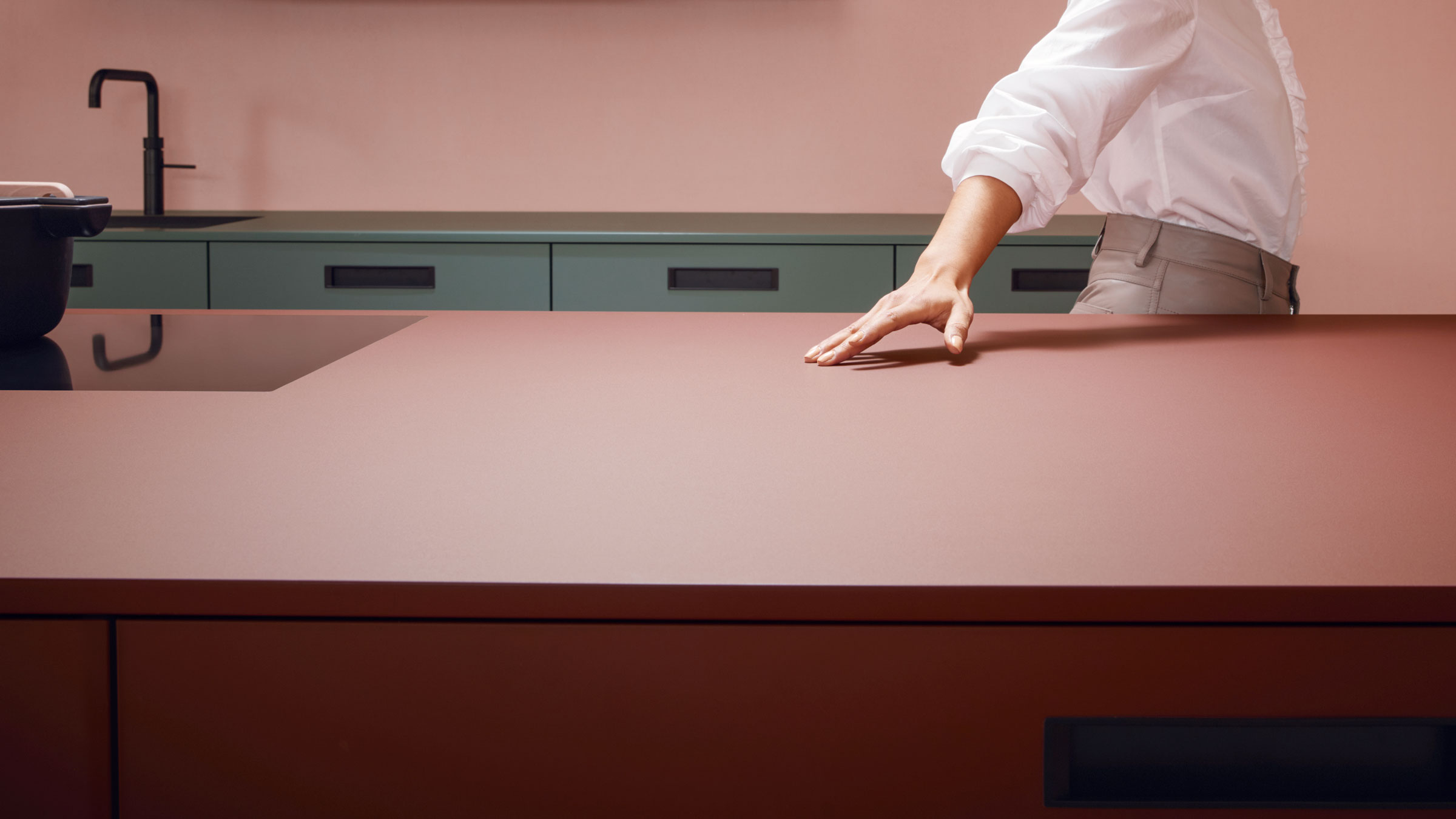 Systemo SensiQ matt laminate worktop in a coloured kitchen scheme