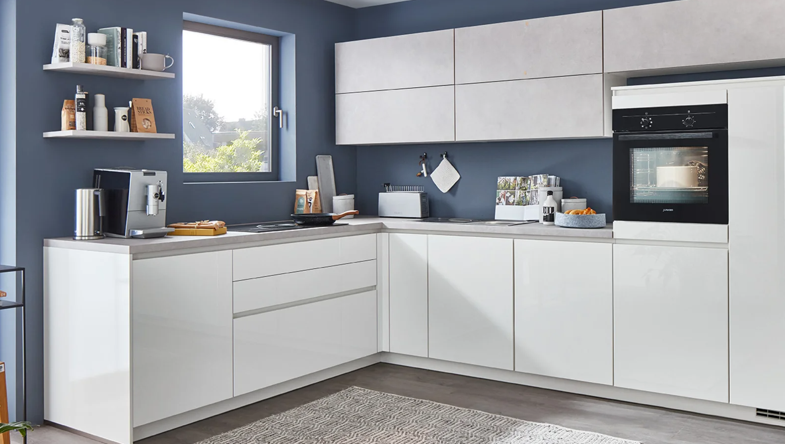 Nobilia Flash kitchen - high-gloss lacquer laminate