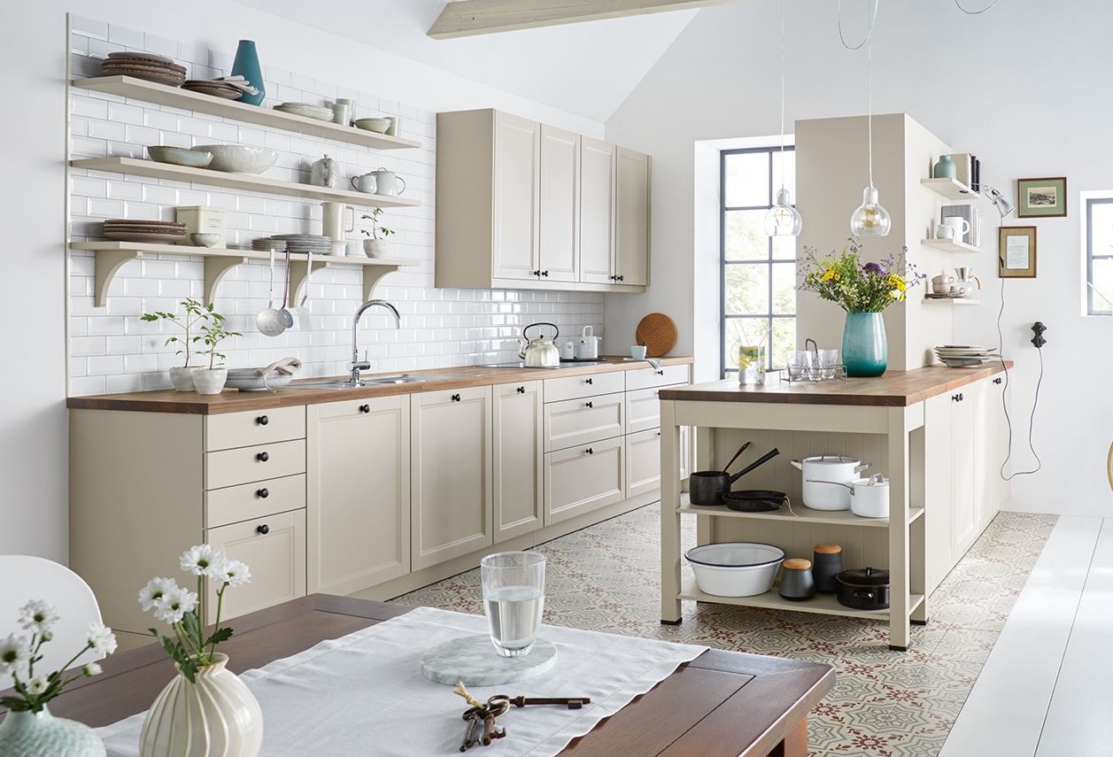 Schüller Cameo kitchen - softly painted satin lacquer, Colour Concept