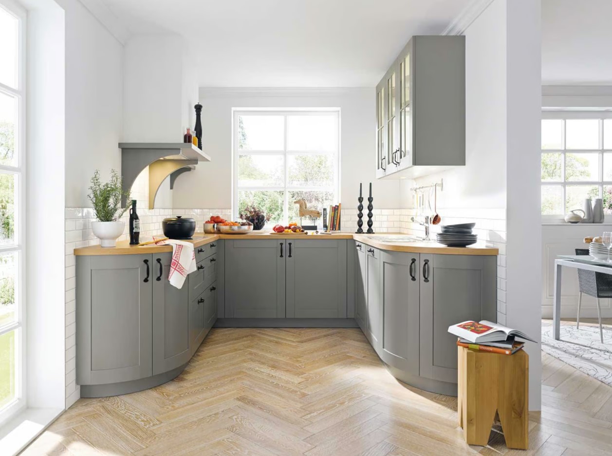 Schüller Casa kitchen - warm country satin lacquer with pore, Colour Concept