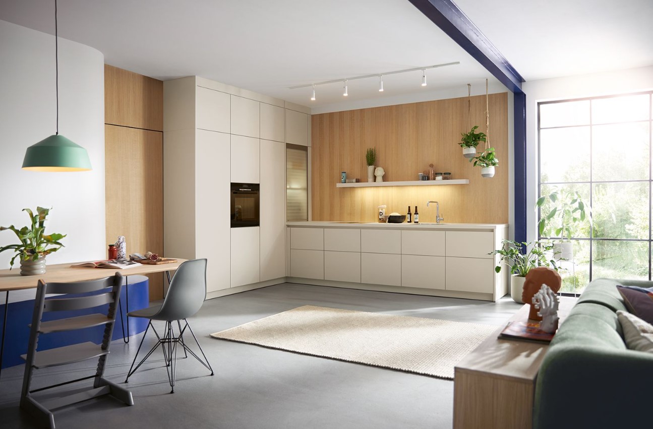 Schüller Matera kitchen - deep matt velvet UV lacquer, anti-fingerprint